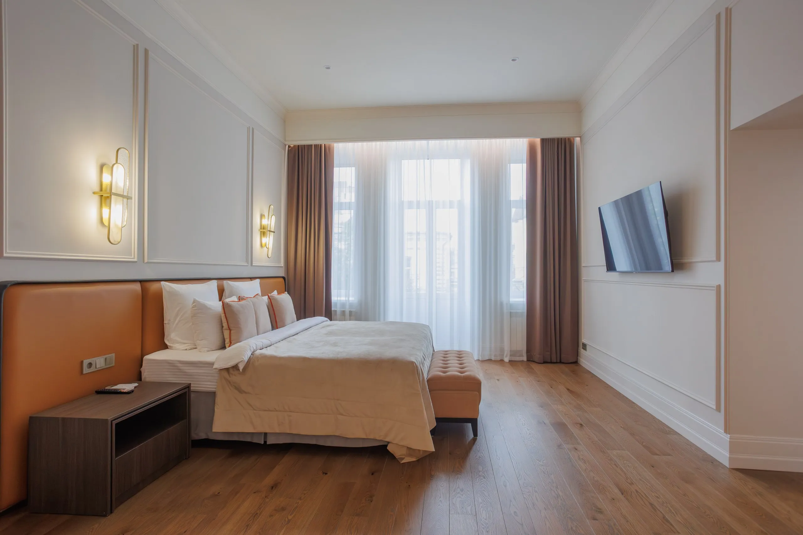 Embassy Suite with balcony