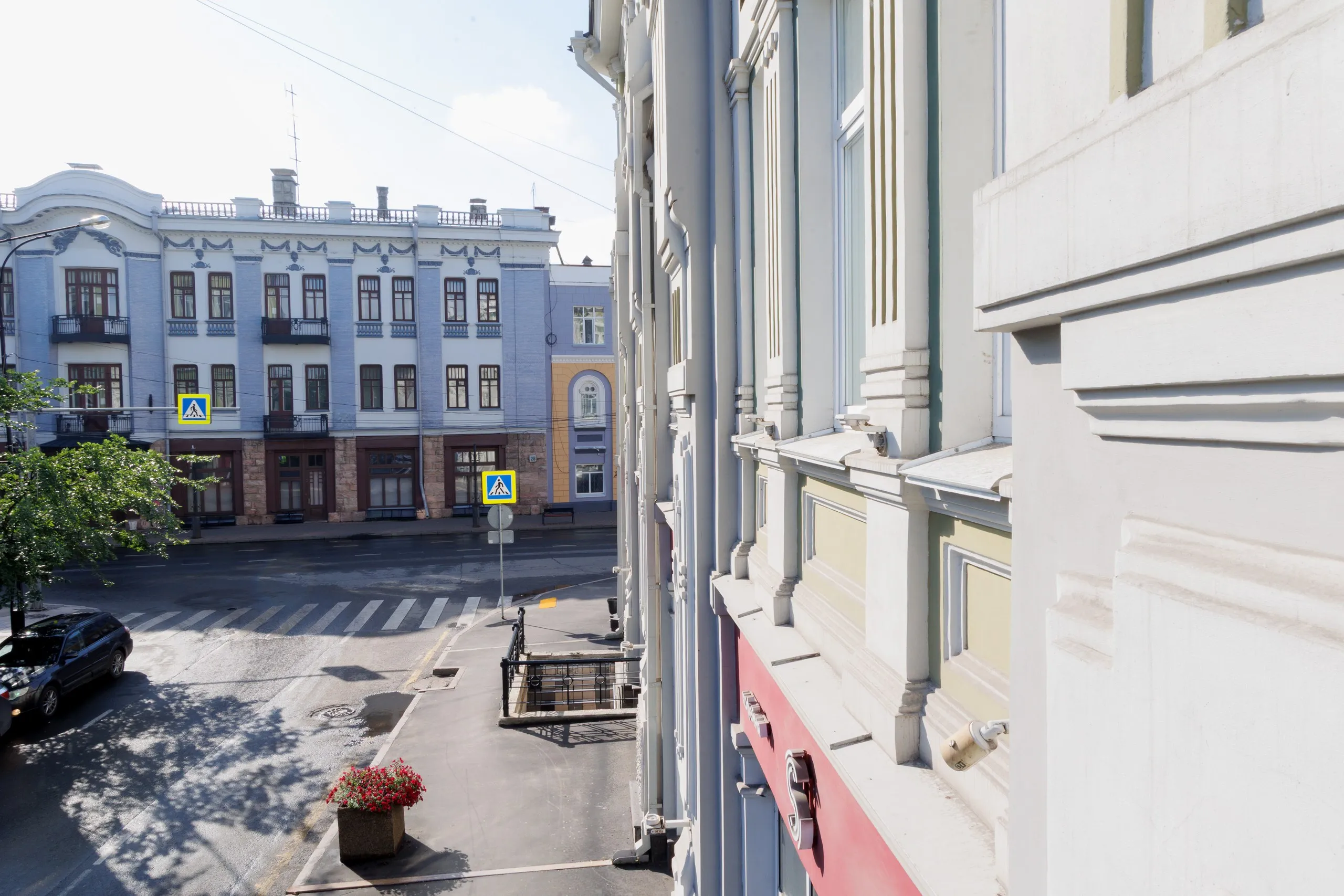 Embassy Suite with balcony